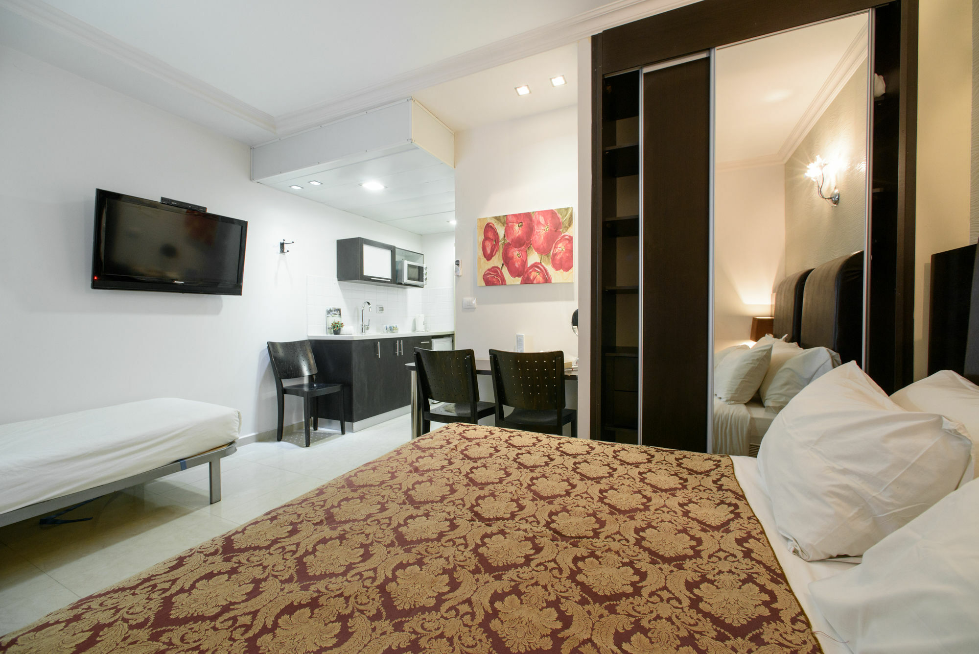 Royalty Suites Tel-Aviv Extérieur photo